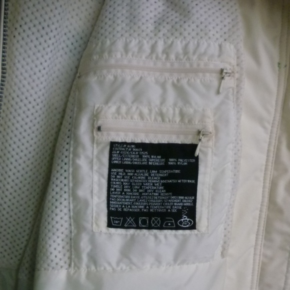 Bombshell Sportswear Snow/Jacket (MORE PICTURES) - Picture 6 of 8